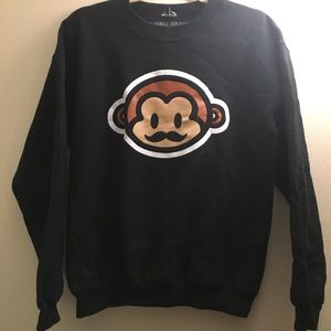 Graphic crew neck